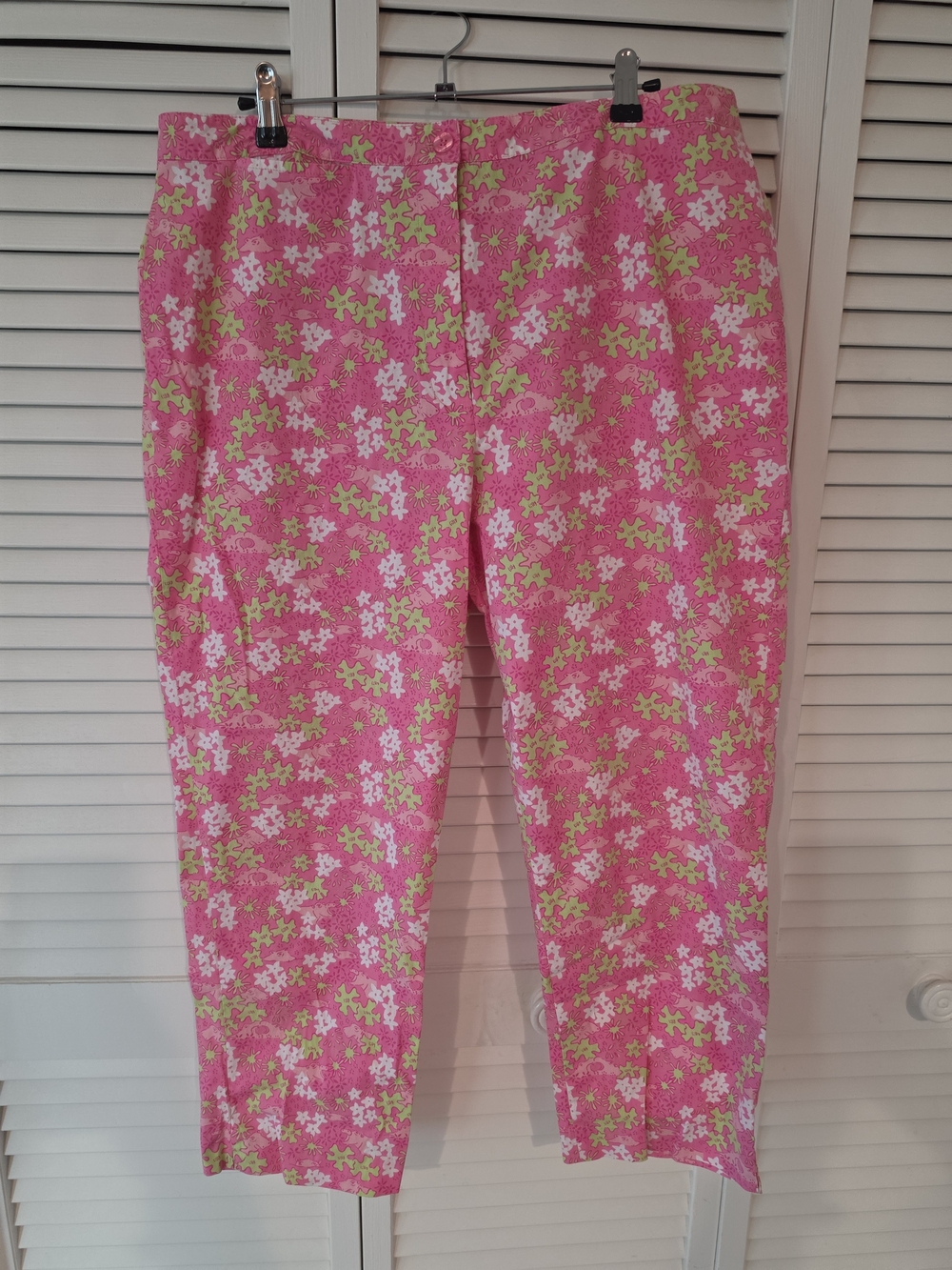 Lilly Pulitzer Pink Floral Cropped Pants